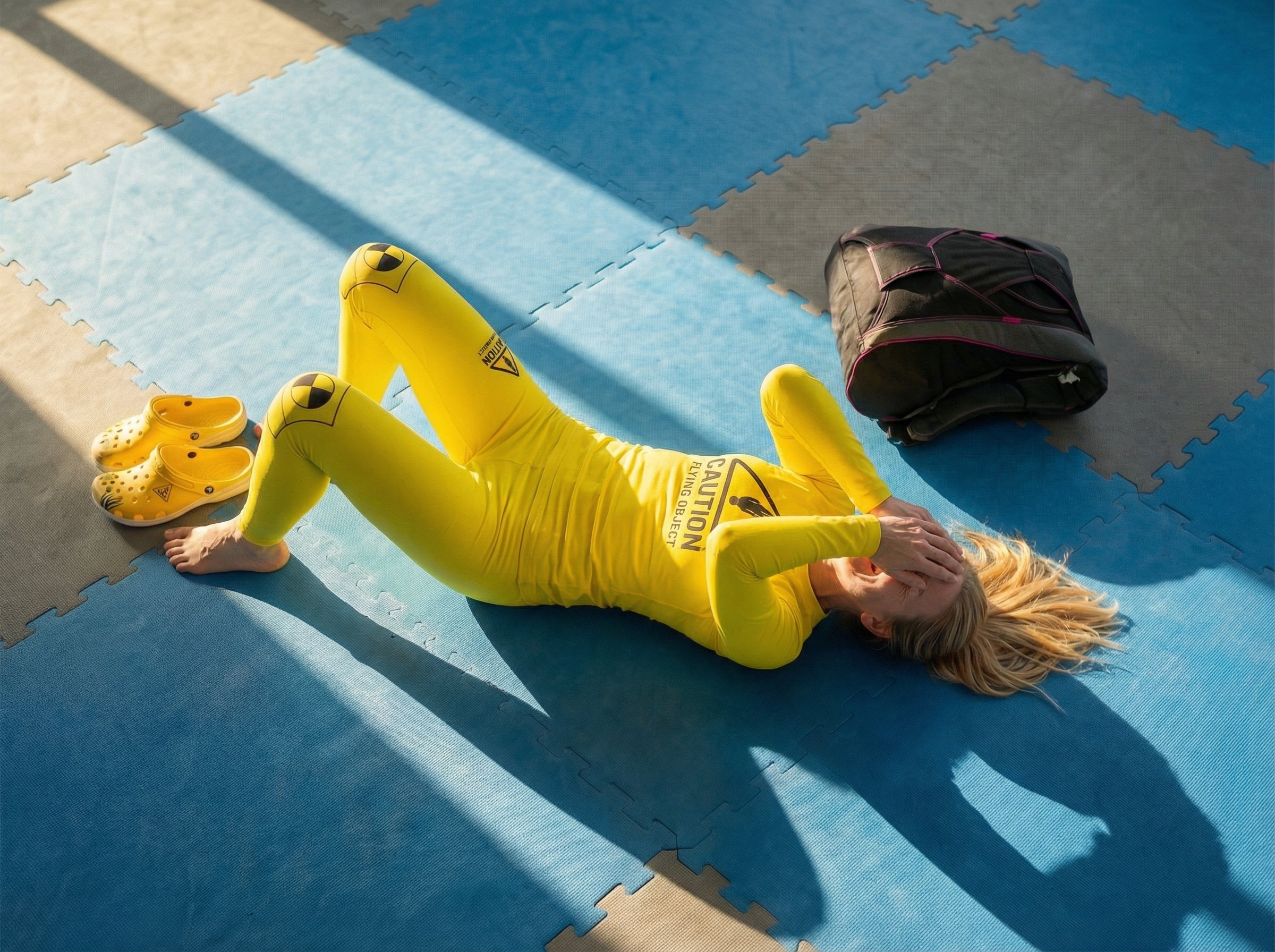 FALLRATE™ Flying Object Leggings